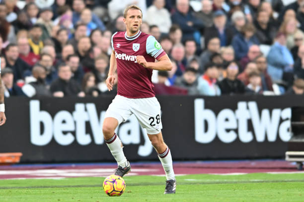 在进攻端如 在进攻端如